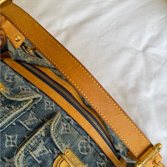 Louis Vuitton Vintage Denim Baggy PM - Picture 7 of 11